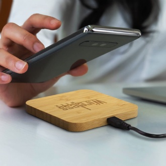 NATURA Bamboo Wireless Fast Charging Hub - 126409 Image